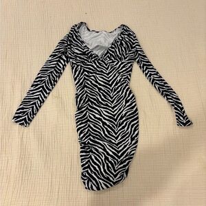 SHEIN Black and White Zebra Long Sleeve Dress